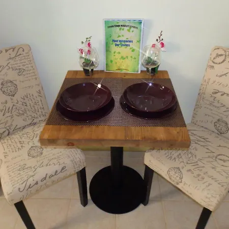 Downtown Mavili's Apartamento