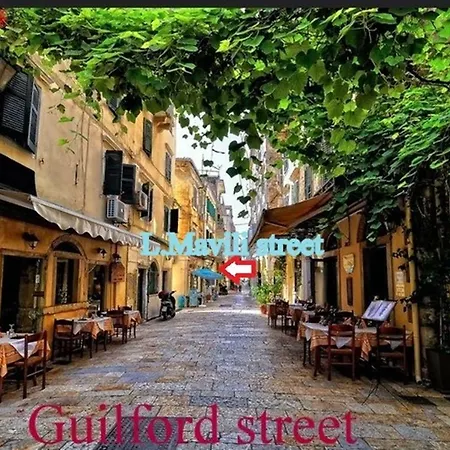 Downtown Mavili's Apartamento