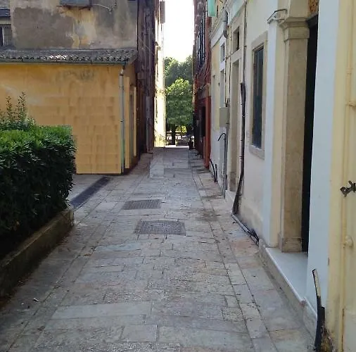 Downtown Mavili's Διαμέρισμα Corfu (city)
